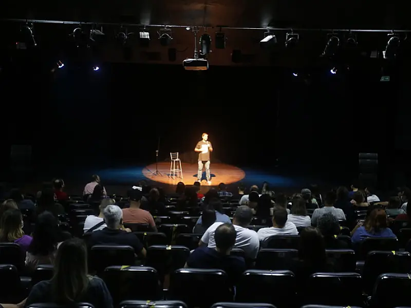 Teatro Procópio Ferreira recebe show de stand up, mostra de dança e outras apresentações