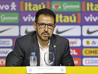Chance de Ramon para novatos deixa destaques na Europa fora de convocação