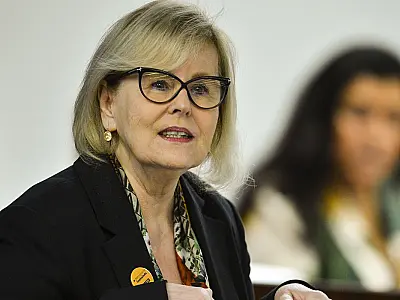 Rosa Weber diz que igualdade de gênero é imperativo para democracia