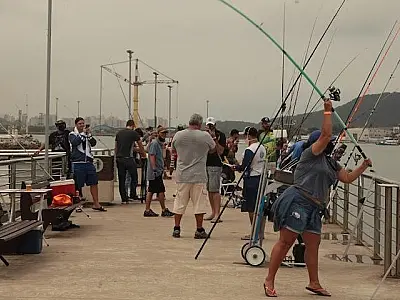 Deck do Pescador em Santos terá torneio de pesca no domingo