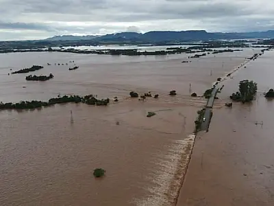Defesa Civil do RS confirma 107 mortes devido às chuvas no estado