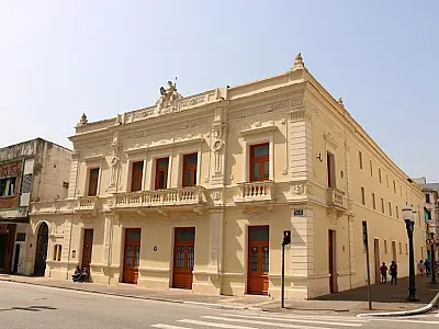 Coral do Servidor se apresenta nesta quarta no Teatro Guarany em Santos