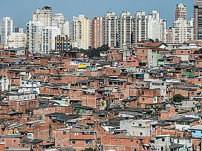 IBGE: apesar da queda acentuada da pobreza, desigualdades se mantêm