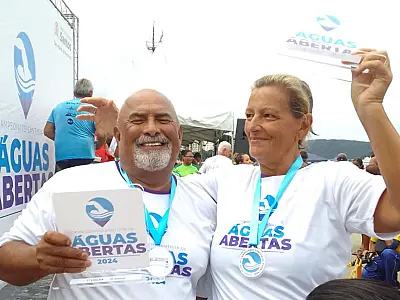 Natação da melhor idade conquista duas medalhas no Santista de Águas Abertas