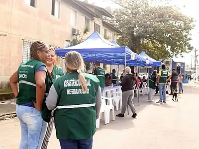 Vítimas de incêndio em Santos começam a recuperar documentos