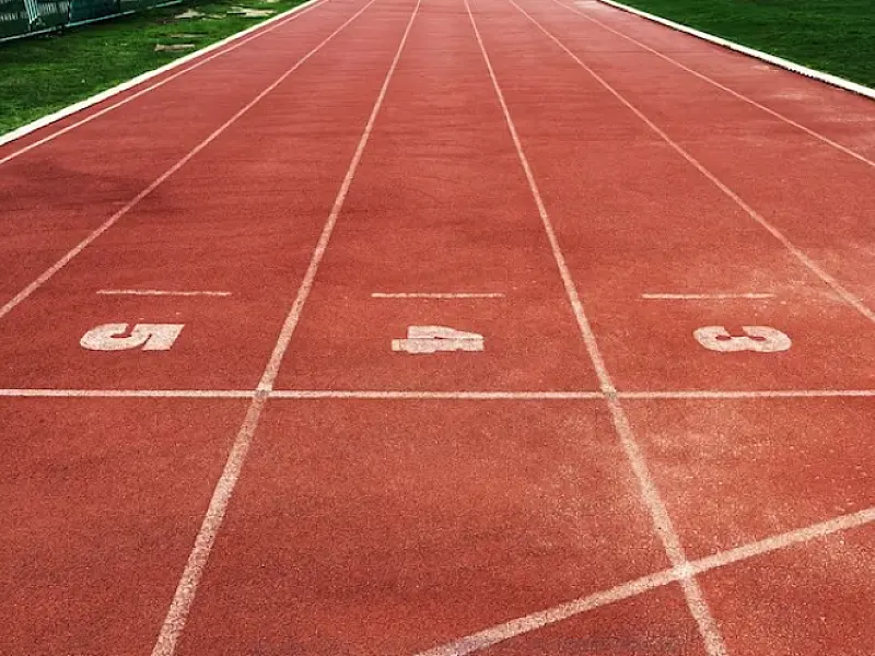 Recordista no lançamento de dardo tem tio medalhista no Pan como inspiração