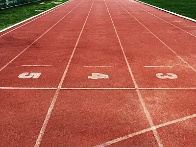 Recordista no lançamento de dardo tem tio medalhista no Pan como inspiração