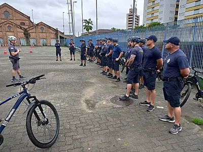 Agentes da GCM de Santos aprimoram técnicas de abordagem em bicicletas