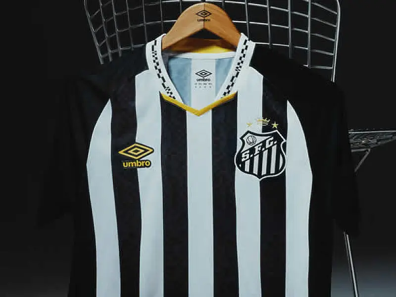 Santos FC e Umbro celebram o aniversário do Clube com o lançamento da camisa 2
