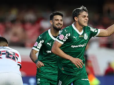 Em virada épica, Palmeiras vence São Paulo no Morumbi e assume liderança do Brasileirão