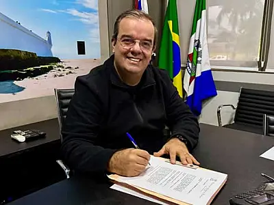 Bertioga protocola Plano Plurianual 20262029 e LDO 2026 na Câmara Municipal