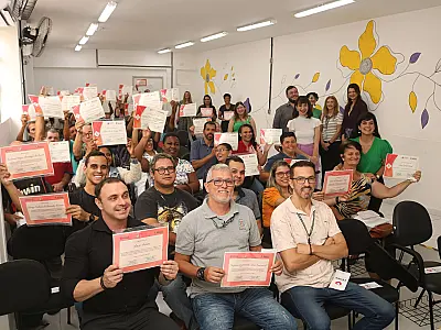 Programa Fênix entrega certificados e encaminha participantes para novo ciclo