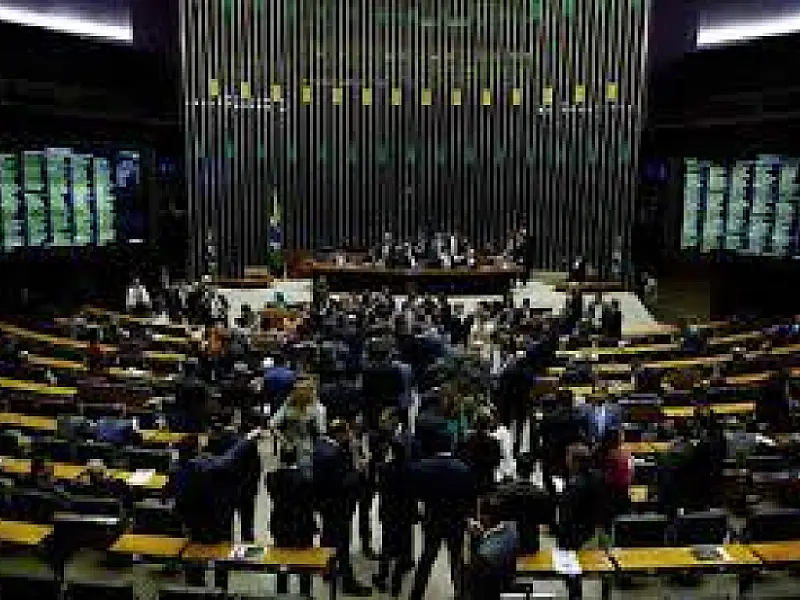 Congresso é aprovado só por 16% dos brasileiros, mostra Datafolha
