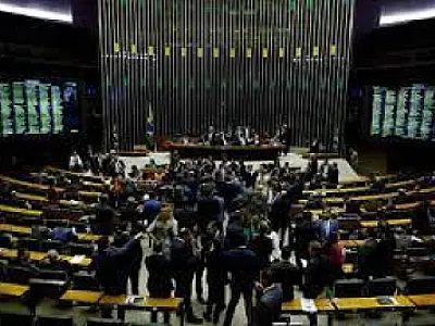 Congresso é aprovado só por 16% dos brasileiros, mostra Datafolha