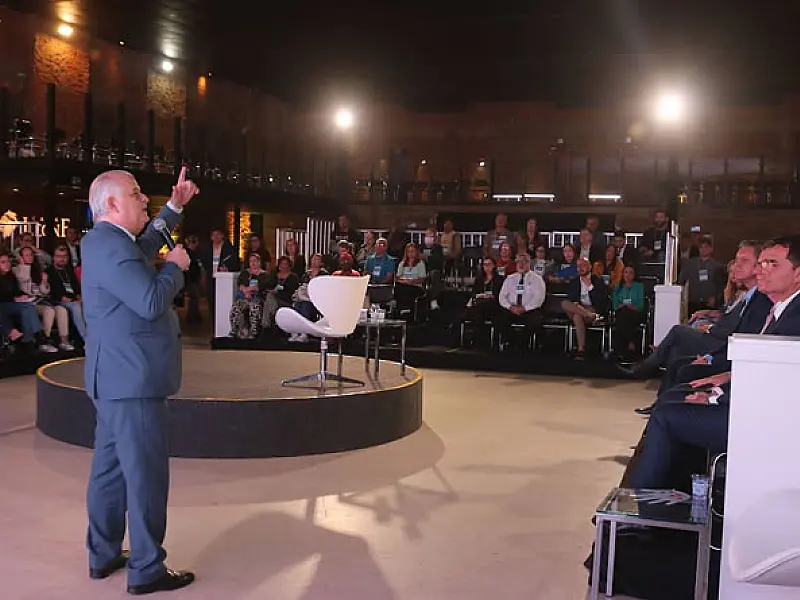Fórum discute inovação e empreendedorismo e destaca Santos como cidade criativa