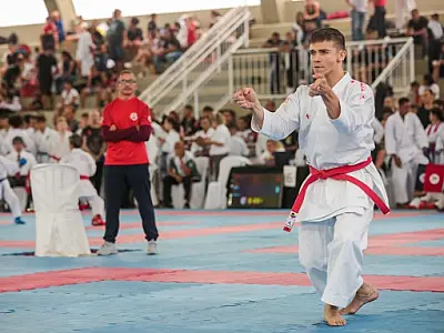 Time Praia Grande de Caratê conquista 40 medalhas no Paulista de Karatê