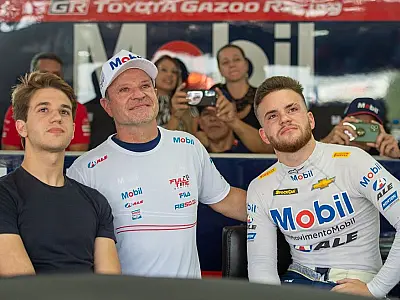 Rubens Barrichello chega aos 50 na ativa e vê família perpetuar legado
