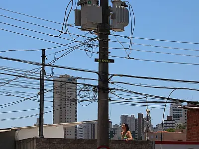 Consumidor ficou em média 10,4 horas sem energia em 2023, mostra Aneel