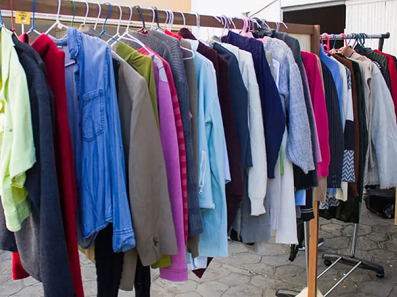 Fundo Social de São Vicente realiza Bazar Solidário