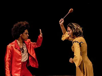 Escola de artes cênicas está com inscrições abertas para 50 vagas
