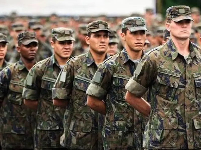 Jovens nascidos em 2004 já podem fazer o alistamento militar
