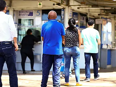 Benefício bate recorde de famílias, mas fila de espera alcança quase metade dos municípios