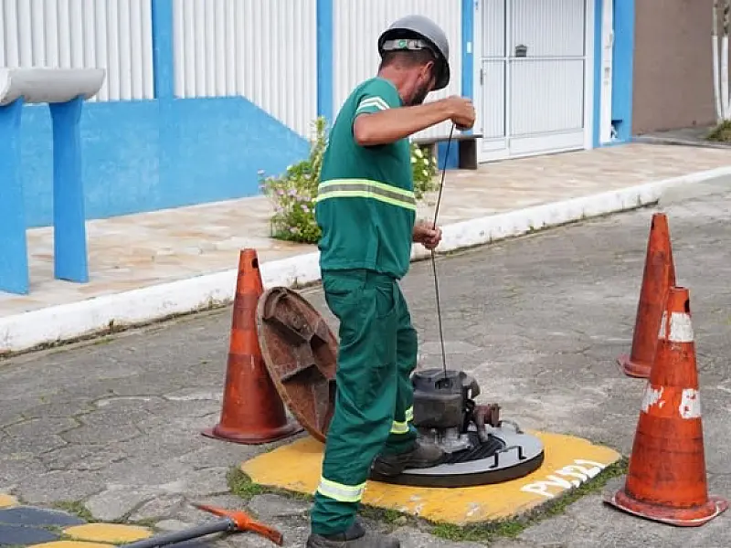 Sabesp intensifica testes de fumaça no bairro Boa Vista em São Vicente