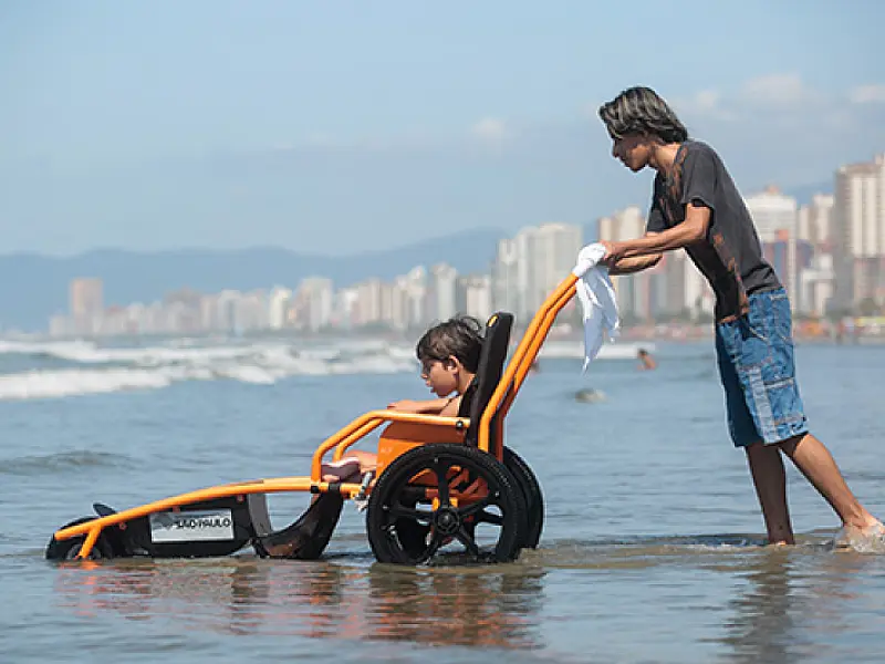Praia Acessível volta a atender no polo do Bairro Guilhermina, em Praia Grande