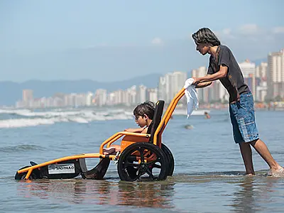 Praia Acessível volta a atender no polo do Bairro Guilhermina, em Praia Grande