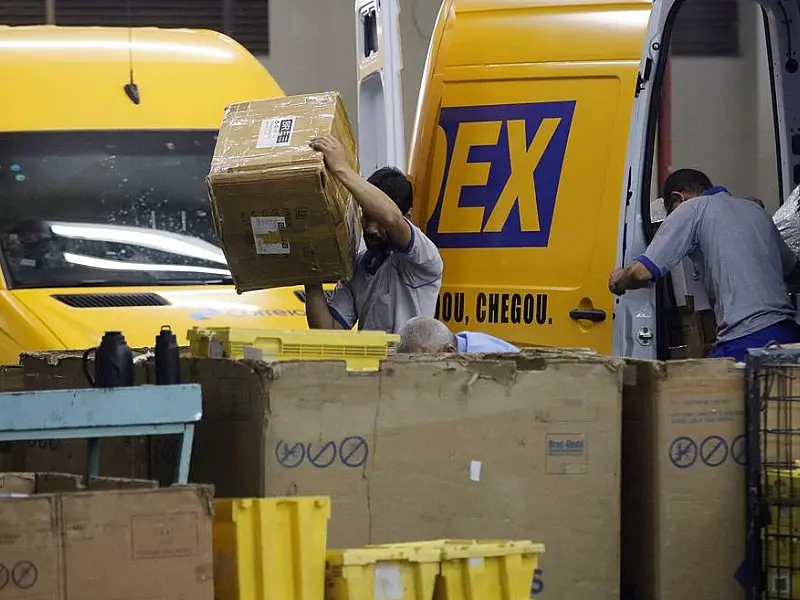 Correios terão alteração no expediente durante festas de fim de ano