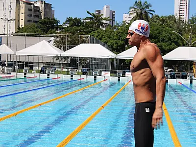 Unisanta classifica 12 nadadores para as finais do terceiro dia de Troféu Brasil