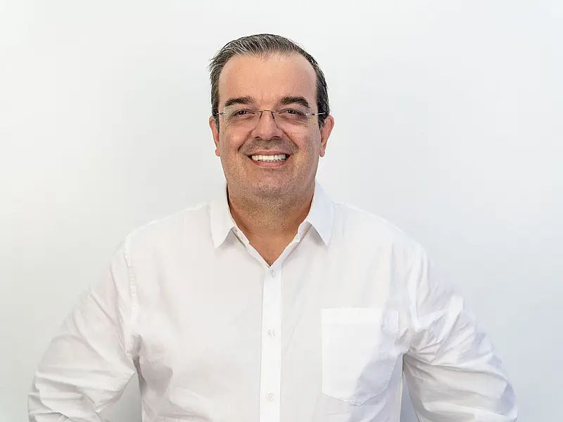 Marcelo Vilares mantém aprovação elevada e consolida recuperação política em Bertioga