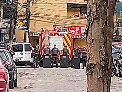 Ação da polícia em Guarujá resulta em cinco mortos e um ferido
