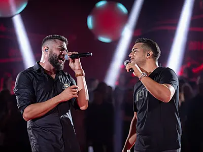 Dupla Henrique e Juliano desembarca no Blue Med Convention Center em novembro