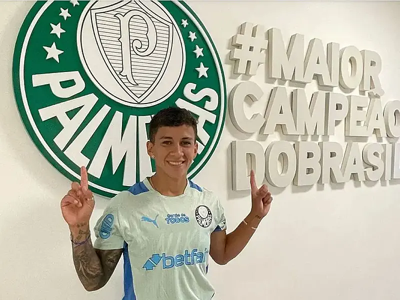 Palmeiras repudia comentários preconceituosos a jogadora e promete denúncia