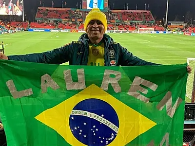 Pai de zagueira da seleção brasileira vende carro para acompanhar filha na Copa do Mundo