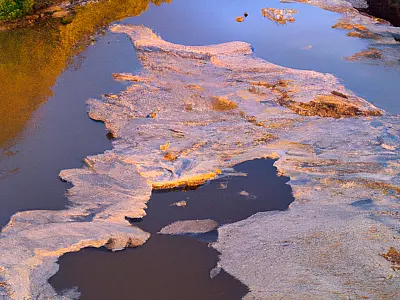 Poluição faz Rio Tietê formar espuma em cidades do interior