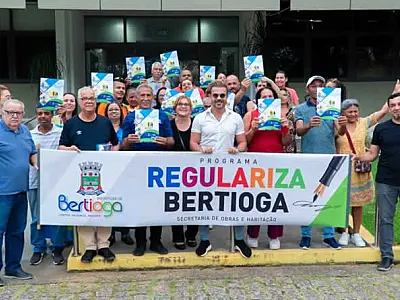 Bertioga entrega 15 novos títulos regularização fundiária