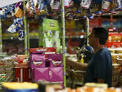 País fecha janeiro com saldo positivo de 180.395 empregos com carteira