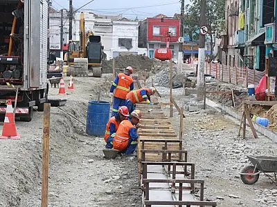 Obras do VLT exigem novas mudanças viárias no Centro e outros pontos de Santos