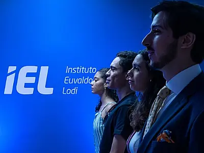 IEL abre 1,1 mil vagas de estágio com bolsas de até R$ 2 mil