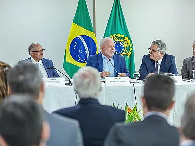Grupo de empresários entrega propostas para melhorar acesso ao crédito