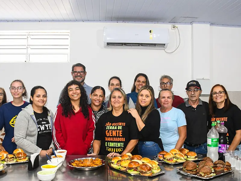Curso de hambúrguer artesanal desperta novos caminhos profissionais e amplia perspectivas de renda