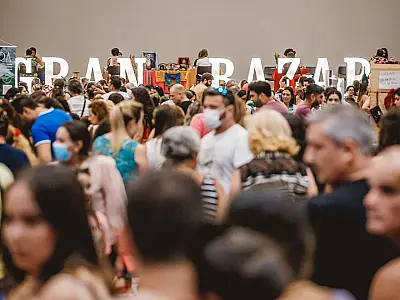 Bazar de Dia das Mães em Santos movimenta economia criativa e incentiva solidariedade