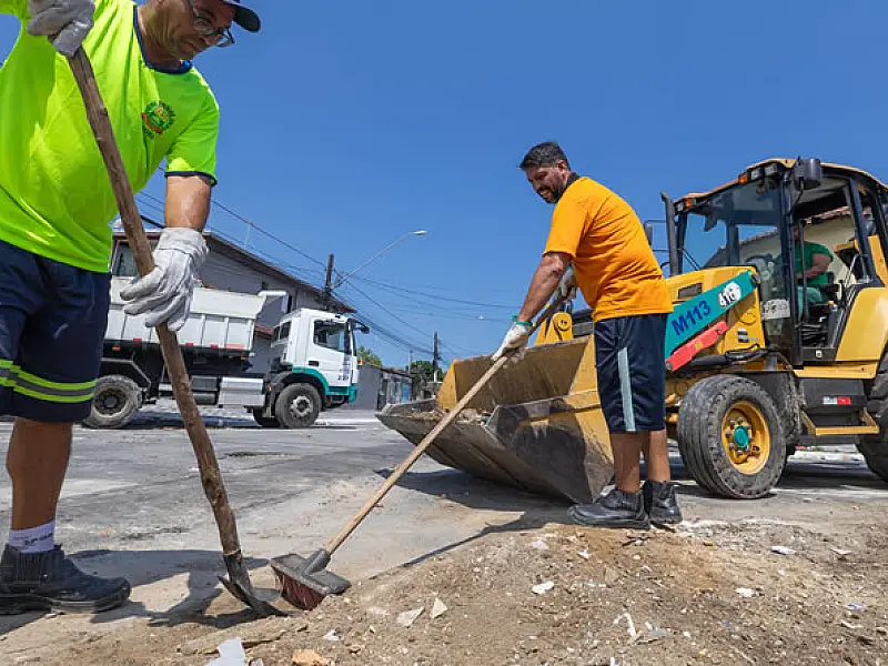 Praia Grande/SP intensifica mutirões de zeladoria e recolhe 311 toneladas de  entulho no Samambaia