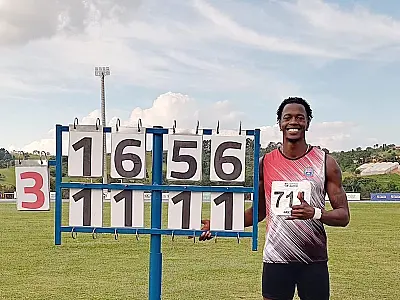 Atleta de PG conquista ouro no salto triplo no Troféu Ademar Ferreira da Silva