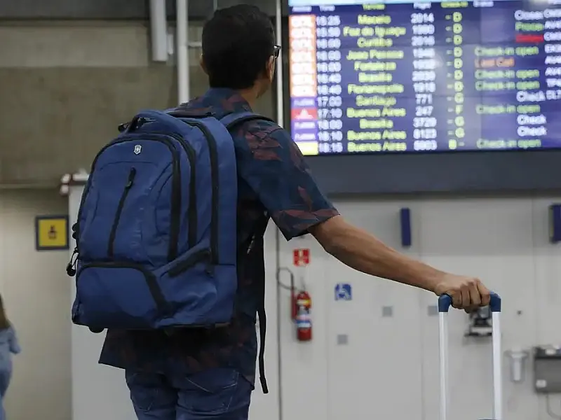 Empresas aéreas vão ofertar 17,8 mil voos a mais no próximo verão