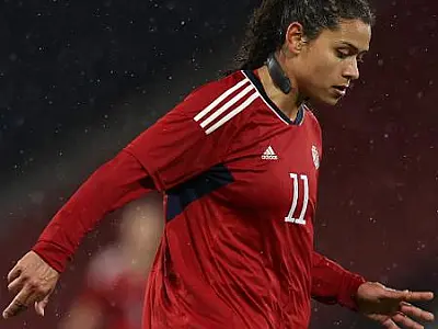 Como funciona o colar que protege o cérebro que as jogadoras usam na Copa