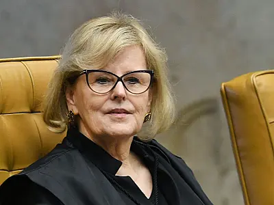 Rosa Weber dá dez dias para Bolsonaro explicar indulto a deputado Daniel Silveira