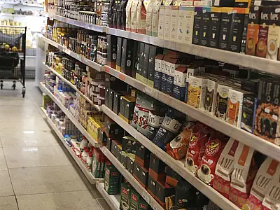 Embalagens ocultam parte dos aditivos em alimentos vendidos no Brasil